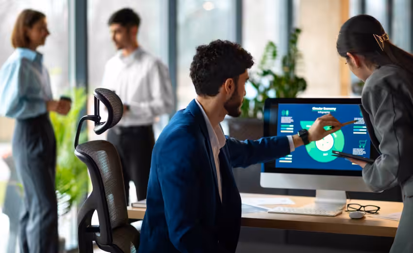 The Ultimate Guide to Digital Workplace Tools For 2025