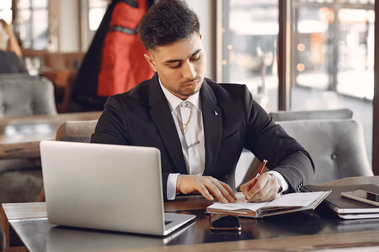 7 Best Time Tracking Software for Attorneys/ Lawyers